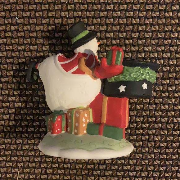 New Yankee Candle Skating Snowman! - Picture 3 of 5